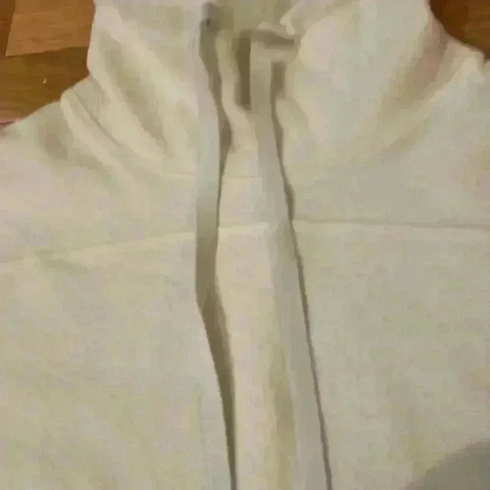 Neiwai Active long sleeve cowl neck sweater with drawstring size 2 - Picture 2 of 7